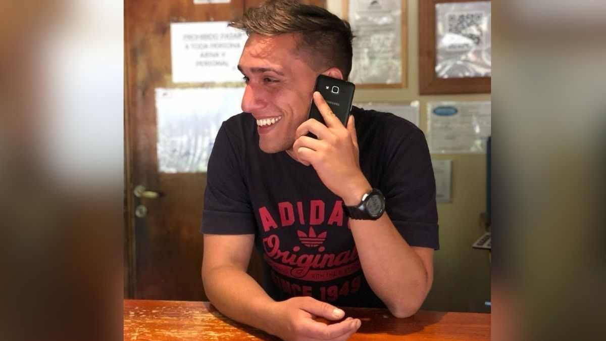 Actualmente Nicolás ha vuelto a trabajar como recepcionista de hotel. Algo que hace apenas cuatro años era impensado. Actualmente Nicolás ha vuelto a trabajar como recepcionista de hotel. Algo que hace apenas cuatro años era impensado.