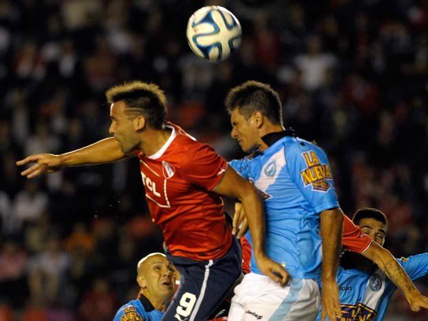 El Rojo fue más, pero no pasó del empate ante Villa San Carlos