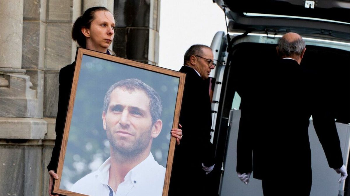Federico Martín Aramburu fue despedido en Francia tras su cruel muerte.