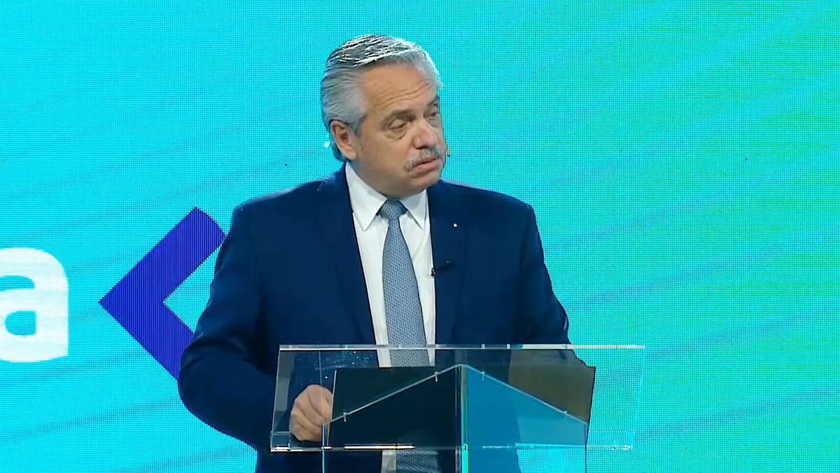 Durante el cierre del Coloquio de IDEA, Alberto Fern&aacute;ndez se refiri&oacute; a medidas tomadas durante su gesti&oacute;n que beneficiaron a sectores productivos y a la creaci&oacute;nn de empleo.