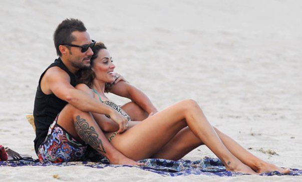 Desmienten rumores de separación de Débora Bello y Diego Torres