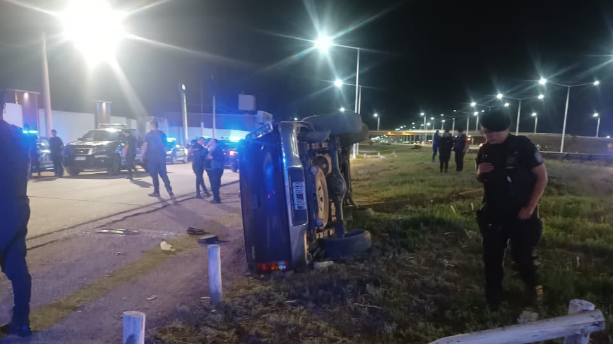 El otro delincuente se fugó pero fue atrapado por la Policía y trasladado al Hospital Central.