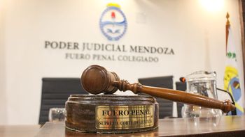 Fin de la causa penal contra una maestra jardinera a la que se le cayó una bebé y le fracturó la pierna Fin de la causa penal contra una maestra jardinera a la que se le cayó una bebé y le fracturó la pierna