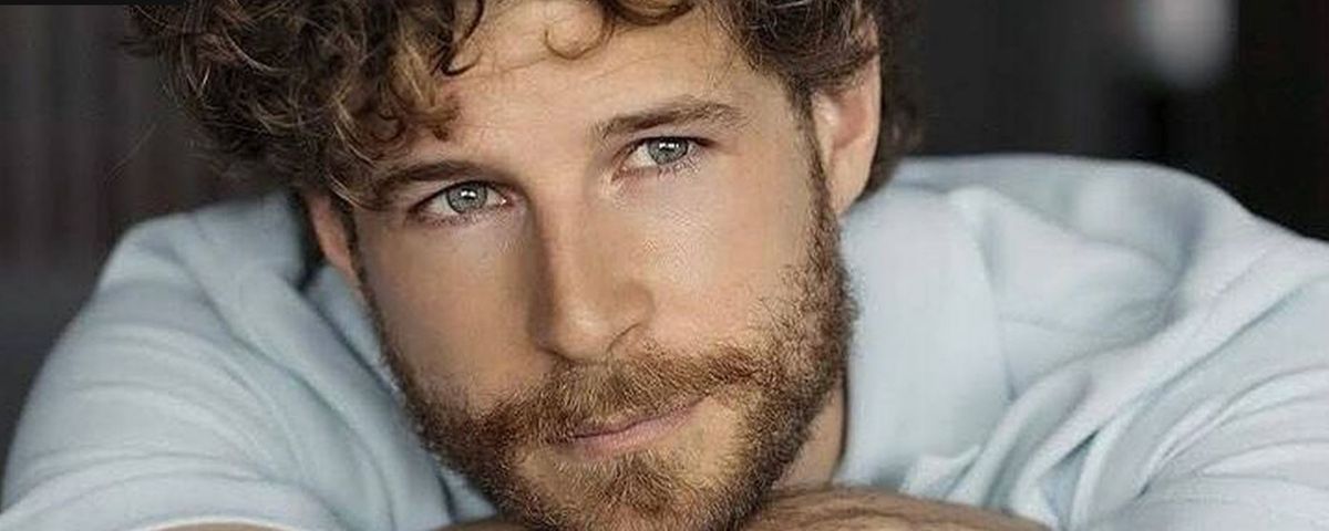 Streaming. Álvaro Cervantes enamora en Netflix en un gran film romántico.