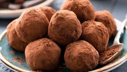 Las trufas de cacao amargo y leche en polvo son una receta económica, saludable y perfecta para bajar de peso. Foto: gentileza RTVE.
