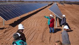 Más de 500.000 paneles solares conforman El Quemado, en Las Heras. Más de 500.000 paneles solares conforman El Quemado, en Las Heras.
