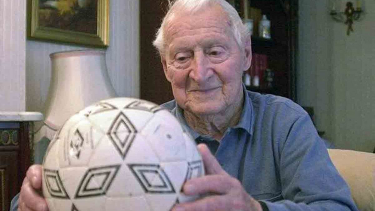 Lucien Laurent quedó en la historia al anotar el primer gol de todos los Mundiales.