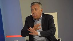 El actual senador nacional Alfredo Cornejo (60) vive elucubrando hasta cuando duerme.