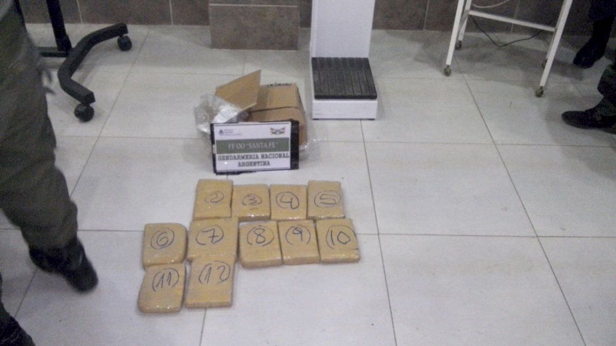 Gendarmería secuestró en la Terminal  9 kilos de marihuana enviada por encomienda