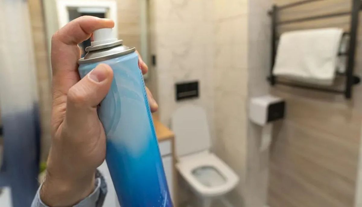 Deja de usar el t&iacute;pico desodorante de ambiente y prepara un perfume casero con fragancia personalizada.