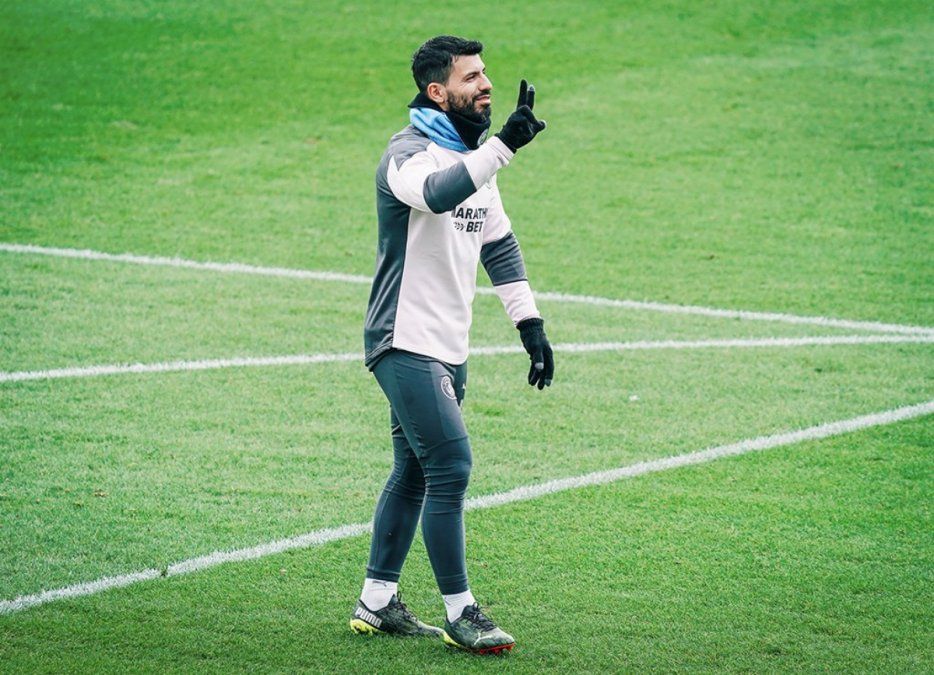 El Kun Agüero podría volver al City ante el Monchengladbach.