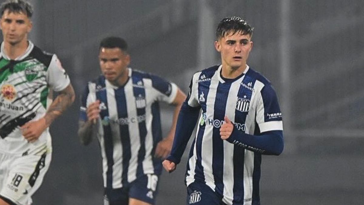 Nacho Alastra tuvo su debut en Primera.