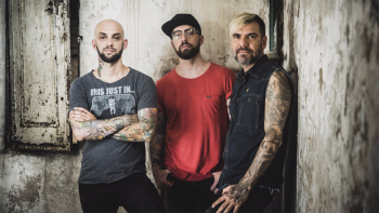 Carajo llega al N8 con su nuevo disco Basado en hechos reales