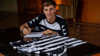 El goleador de la Reserva de Boca fue tajante tras llegar a Gimnasia: No me dieron la oportunidad El goleador de la Reserva de Boca fue tajante tras llegar a Gimnasia: No me dieron la oportunidad