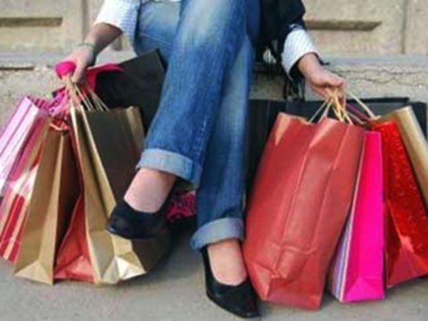 Indumentaria y calzado, entre los rubros que completaron un año de caída de ventas minoristas según CAME