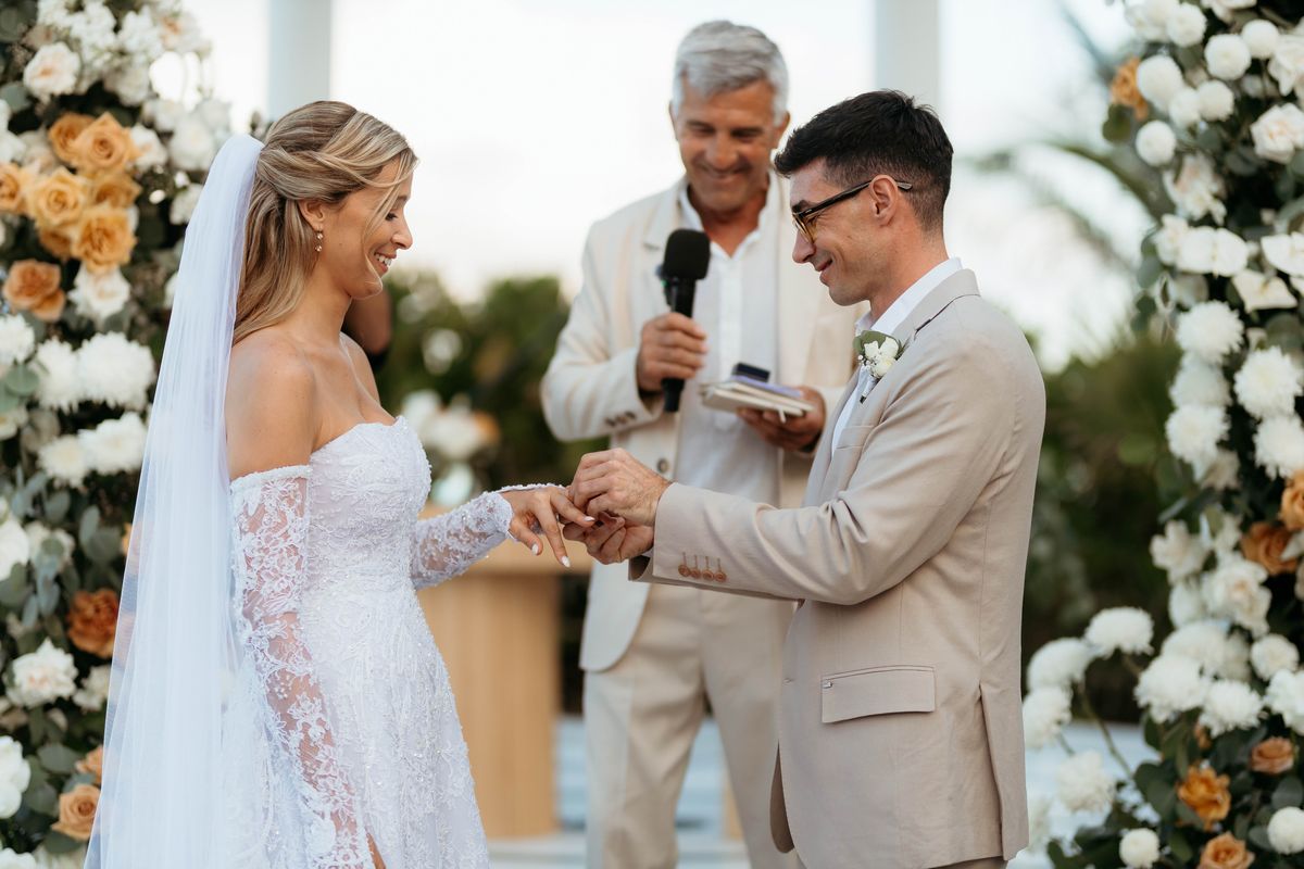 La boda de Agustín Neglia en el Caribe duró tres días, tuvo 100 invitados y un ritual maya frente al mar