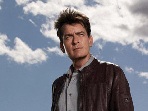 Charlie Sheen y los faltazos... otra vez