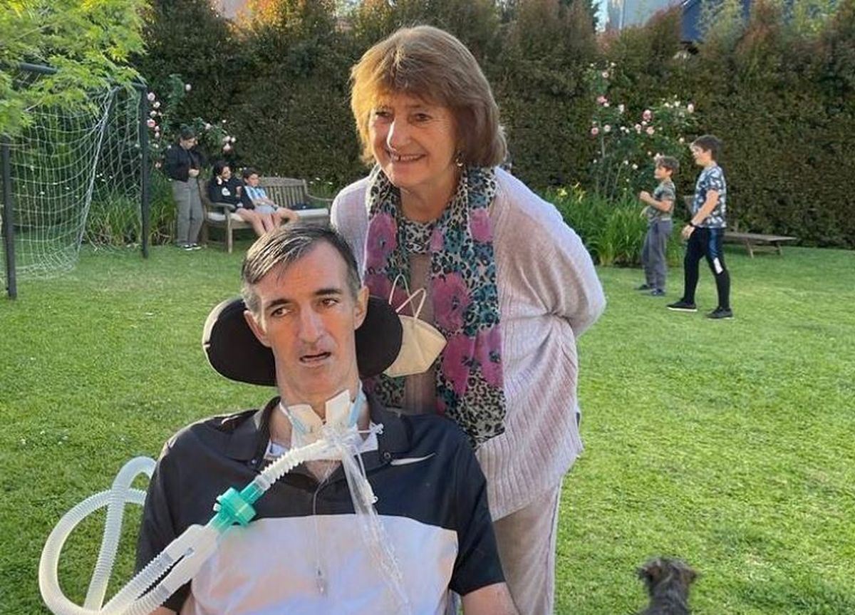 Esteban Bullrich junto a su mamá.
