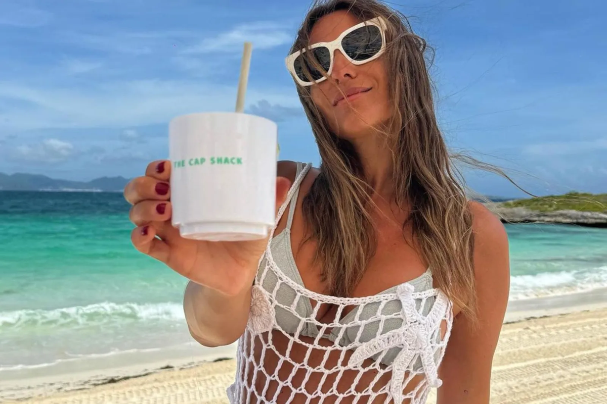 Pampita impone tendencia: print atigrado, hilo dental ultra XS y más