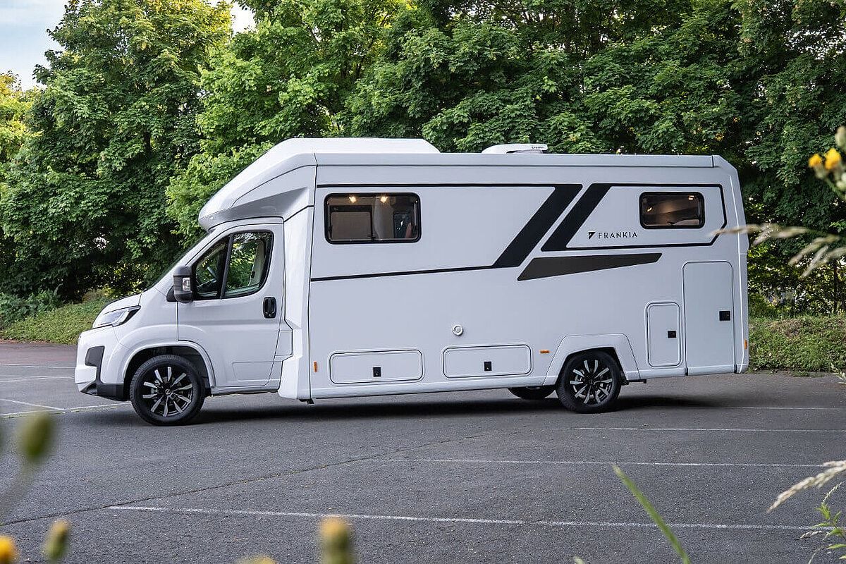 Esta casa rodante es un lujo cuando sale a recorrer las rutas. Esta casa rodante es un lujo cuando sale a recorrer las rutas.