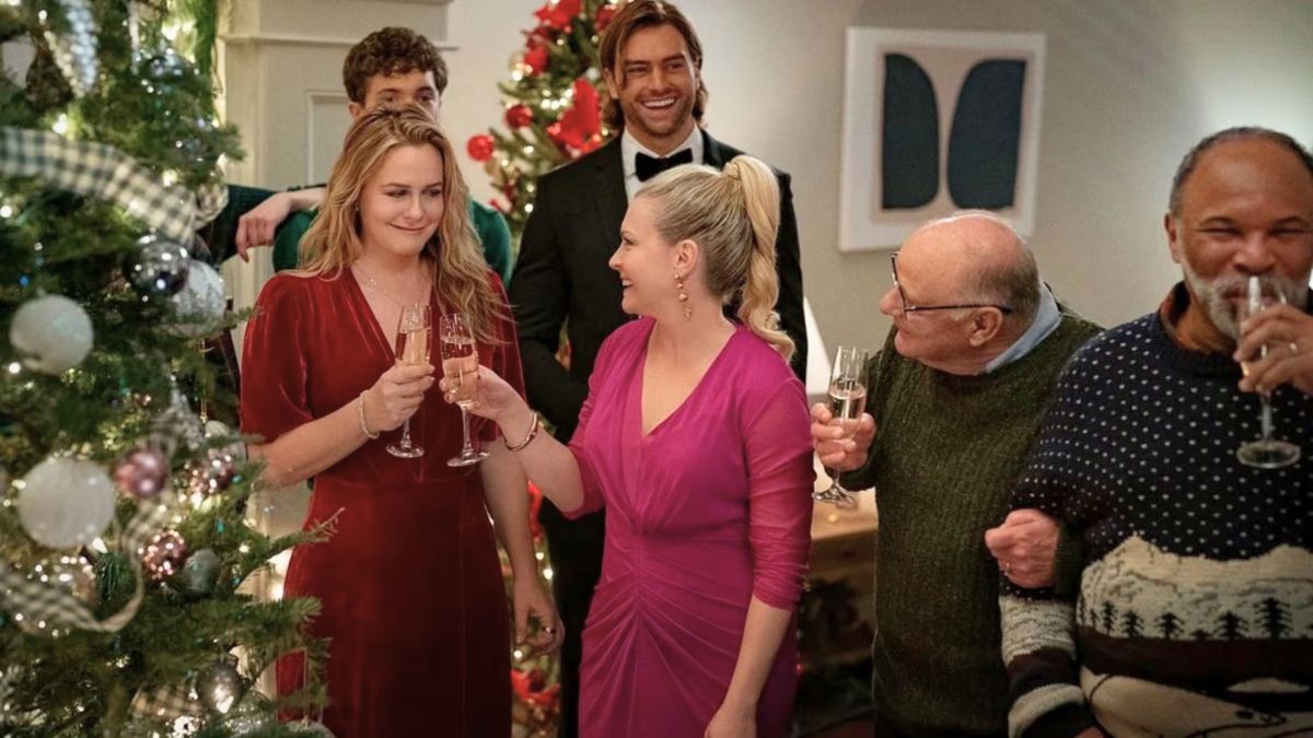 Una Navidad EXtra está protagonizada por Alicia Silvertstone y Melissa Joan Hart. Una Navidad EXtra está protagonizada por Alicia Silvertstone y Melissa Joan Hart.