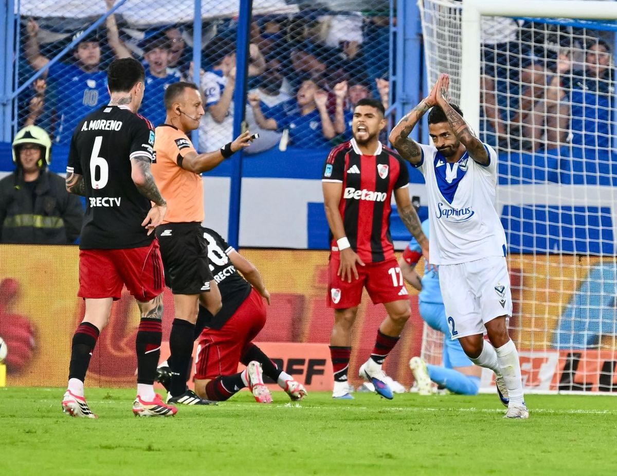 Lanzini pidió perdón tras hacerle un gol a River.