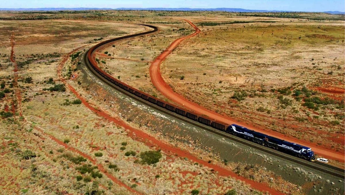 El tren más largo del mundo: mide 7 km, tiene 682 vagones y transporta ...
