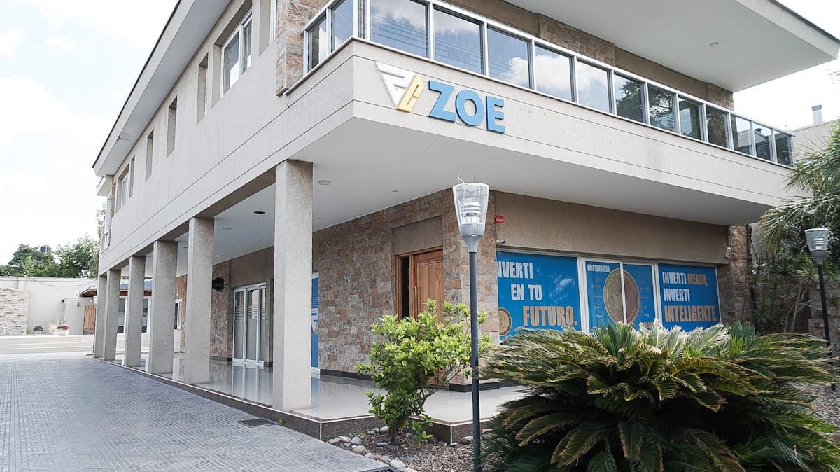 Las oficinas de Generación Zoe en Mendoza. Esta semana hubo al menos un día en que tenían las puertas abiertas y había actividad.