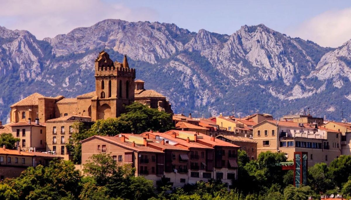 Los pueblos más bonitos de España que parecen sacados de un cuento de hadas - Página 2 Pueblo-laguardia-espanajpg