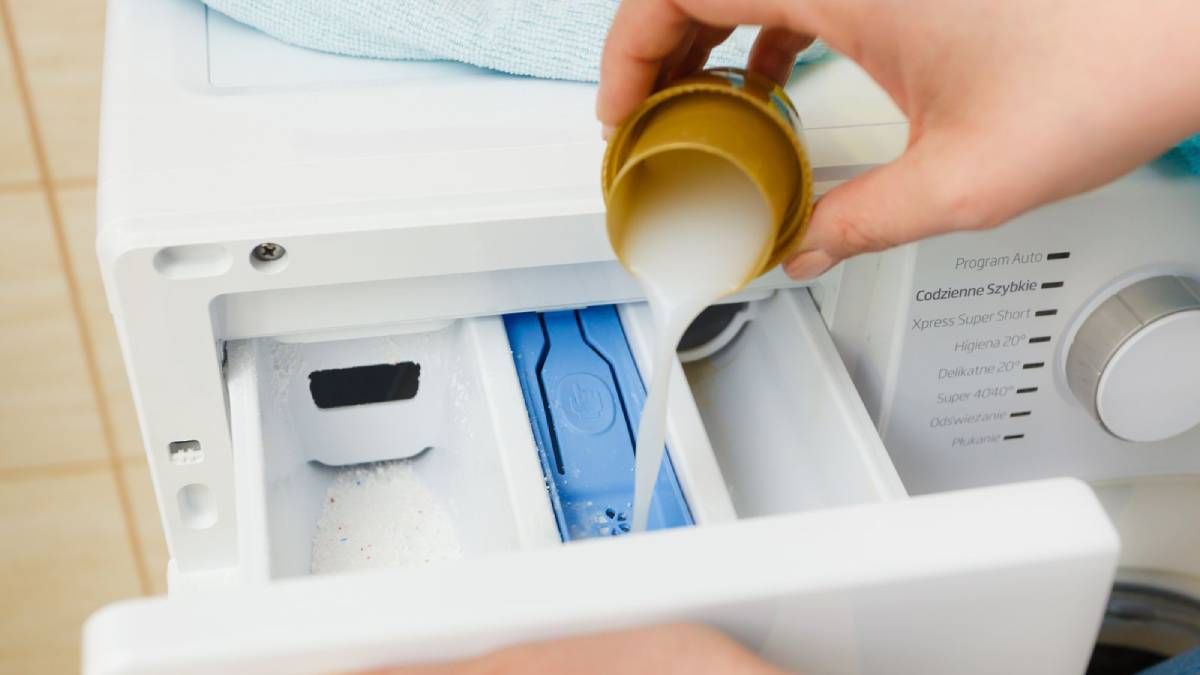 Cómo preparar un suavizante casero para la ropa sin vinagre