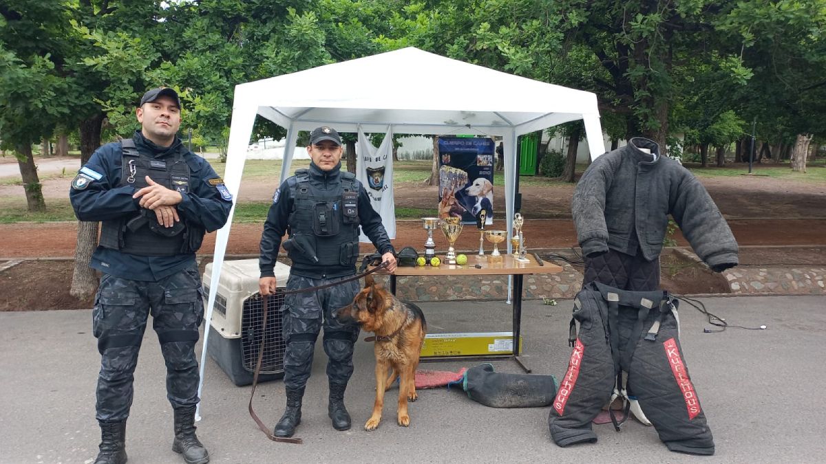 Con mucho orgullo presentó el Ministerio de Seguridad su Muestra Policial, en festejo del 212° aniversario de la Policía de Mendoza.