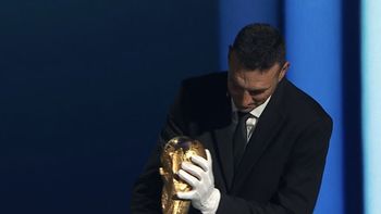 Lionel Scaloni entró con la Copa del Mundo y recordó la final de Qatar 2022
