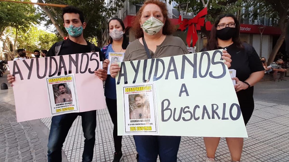 Jeremías Gelabert: marcharon por el joven desaparecido 