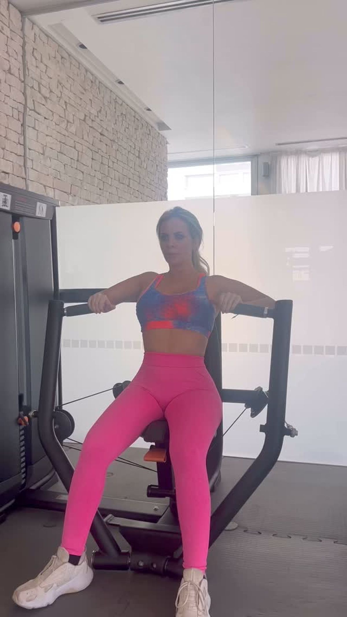Desde el gym, Alejandra Maglietti confirma que es la reina del Barbiecore furor. Desde el gym, Alejandra Maglietti confirma que es la reina del Barbiecore furor.