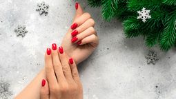 Las uñas rojas pueden ser reemplazadas esta Navidad.