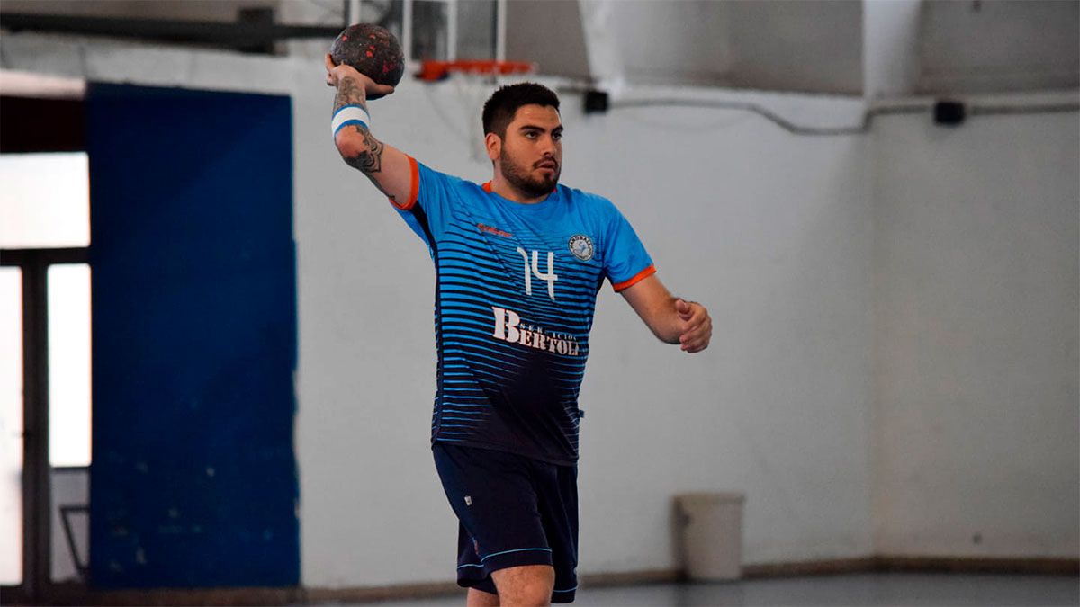 Dolor por la muerte del jugador de balonmano Rodrigo Maya. (Gentileza Gonzalo Pacheco).