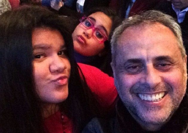 Las divertidas vacaciones de Jorge Rial y sus hijas