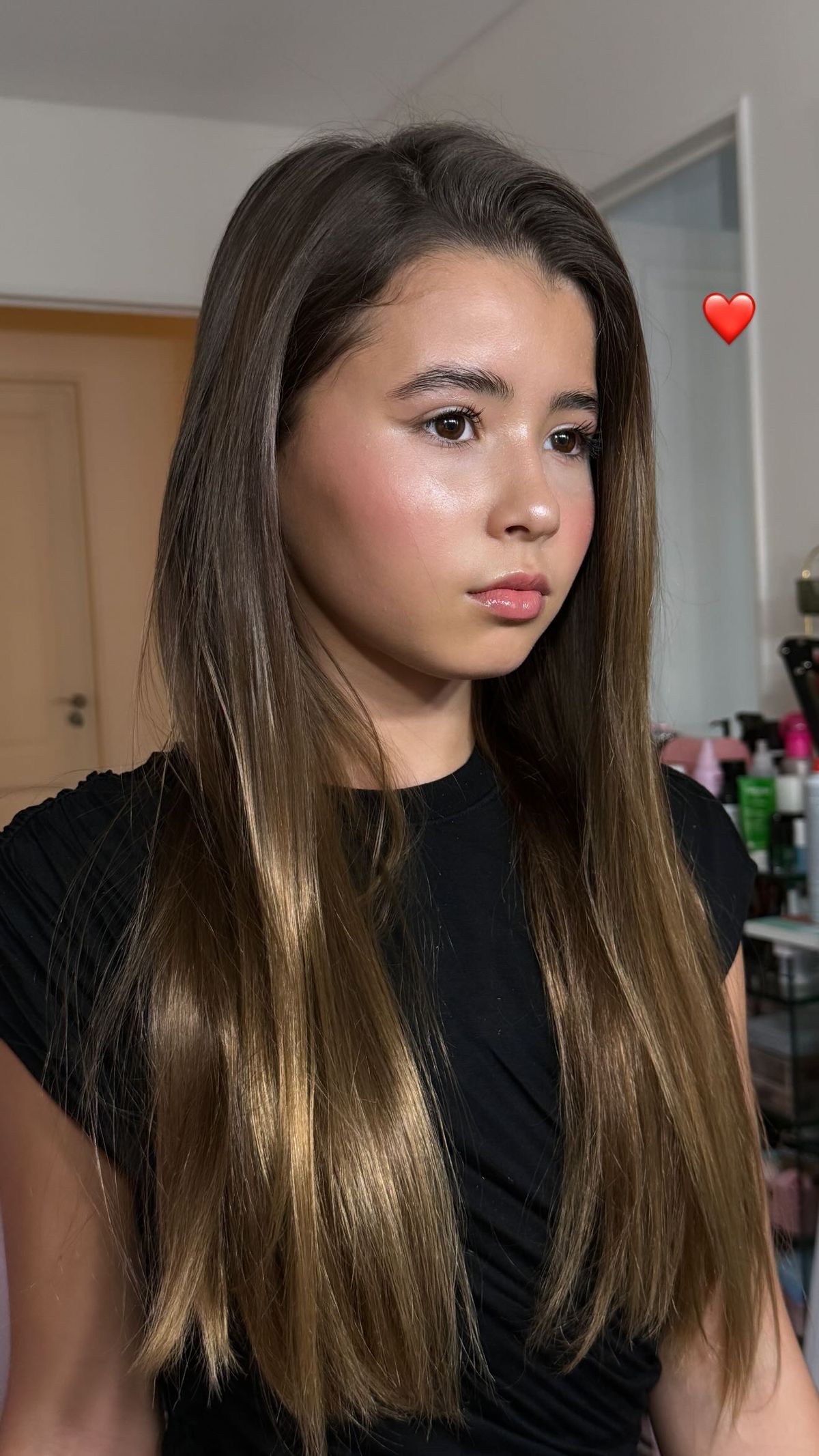 Escándalo por la foto que le tomó la China Suárez a su hija Rufina Cabré: "¿Es necesario?". Escándalo por la foto que le tomó la China Suárez a su hija Rufina Cabré: "¿Es necesario?".