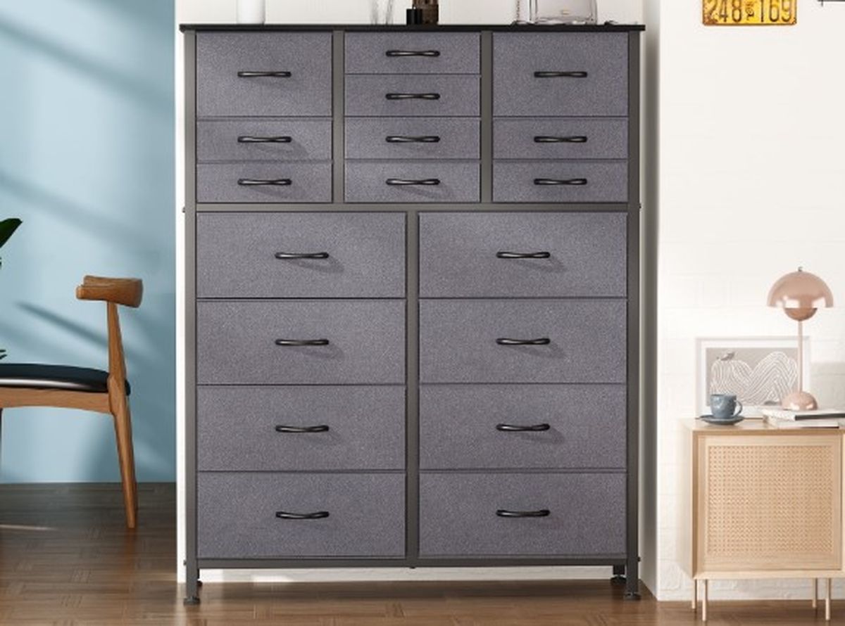 El mueble es muy cómodo y fácil de armar.