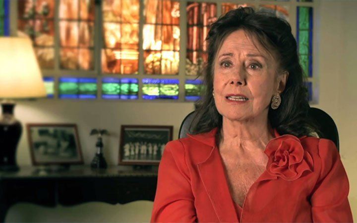 Murió María Concepción César