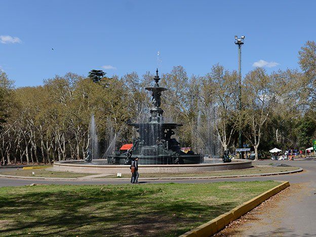 Desde el sábado los vehículos no podrán transitar por las avenidas del Lago del Parque