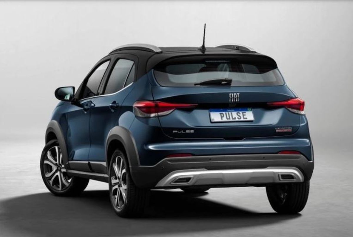 Mide 4,09 metros de largo, tiene una distancia entre ejes de 1,55 metros y 190 mm de despeje libre del suelo