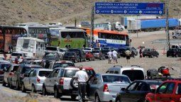Caos en en el Paso Cristo Redentor por el cambio de quincena: dos horas de demora