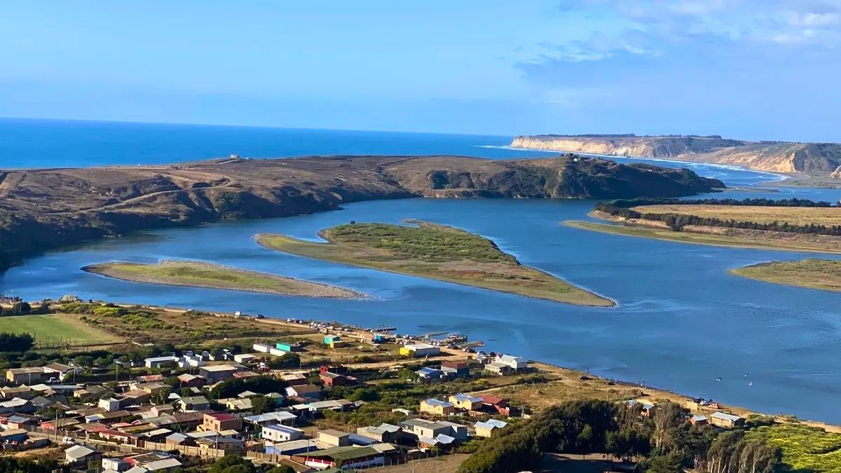 Este pueblo chileno ofrece hermosas vistas para los turistas.