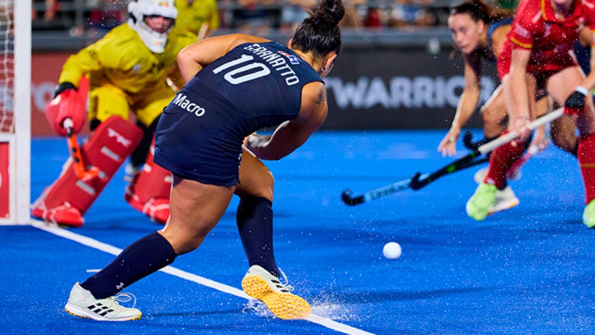 Pese a disponer de varios corners cortos, Las Leonas no pudieron con la buena defensa de Bélgica. Pese a disponer de varios corners cortos, Las Leonas no pudieron con la buena defensa de Bélgica.