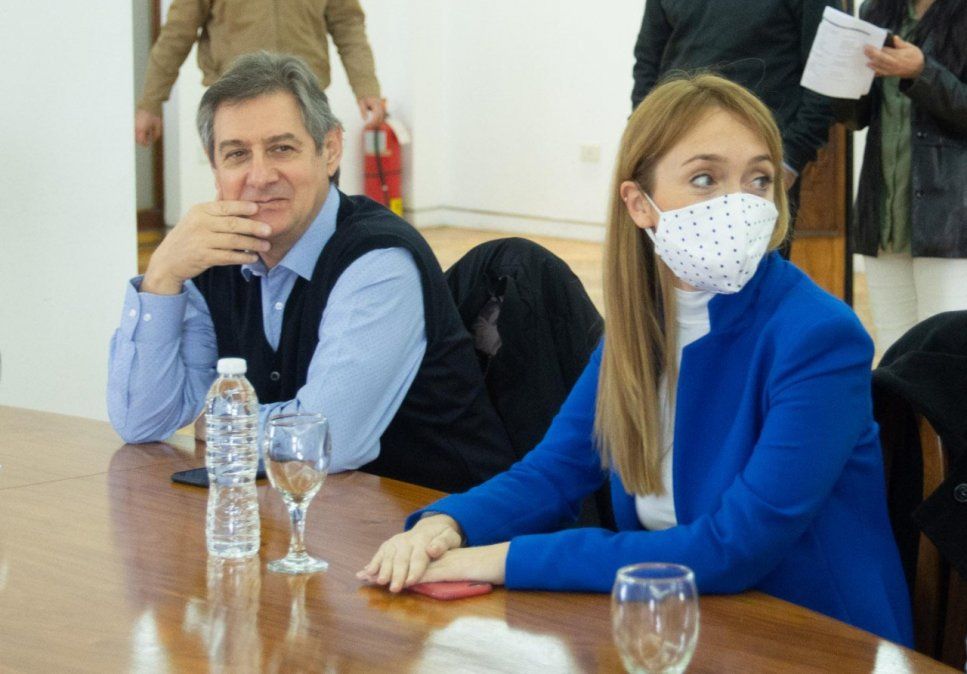 El diputado Omar Félix junto a la senadora Anabel Fernández Sagasti.