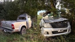 La camioneta Toyota Hilux donde viajaba la familia, protagonizó un accidente son saldo mortal. La camioneta Toyota Hilux donde viajaba la familia, protagonizó un accidente son saldo mortal.