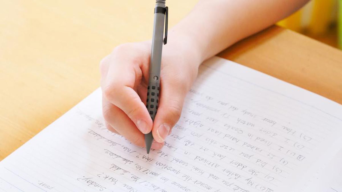 Desarrollan una Inteligencia Artificial que puede aprender e imitar el estilo de la escritura a mano