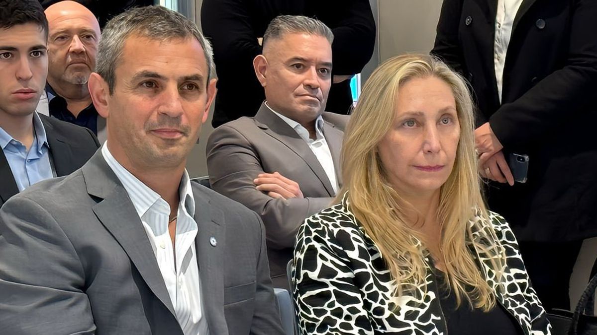 Karina Milei, secretaria general de la Presidencia y hermana de Javier Milei, junto al presidente de la Cámara de Diputados de la Nación, Martín Menem.