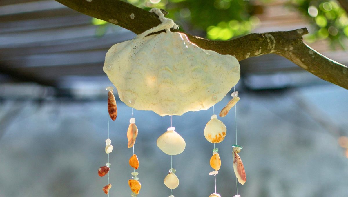 Se pueden crear miles de tipos de llamadores de &aacute;ngeles, con caracoles, con metal, con llaves, con tapas, etc.